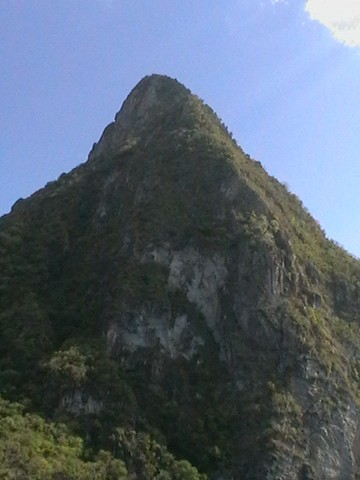 un des pitons de la soufrière 